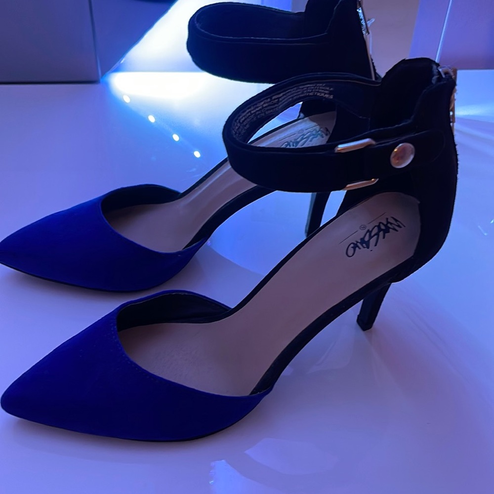 Blue and black heels 8 1/2